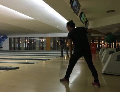 Bermain Bowling Kaza Surabaya 2