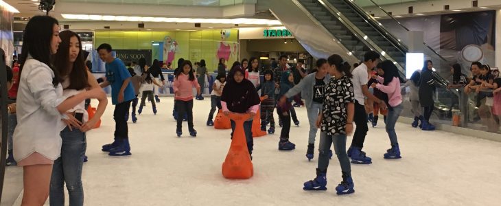 Foto 3 Ice skating Grandcity-Surabaya