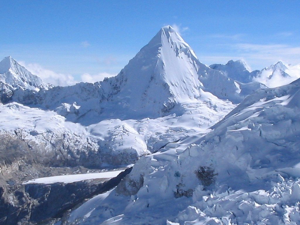 Alpamayo Mount, PERU