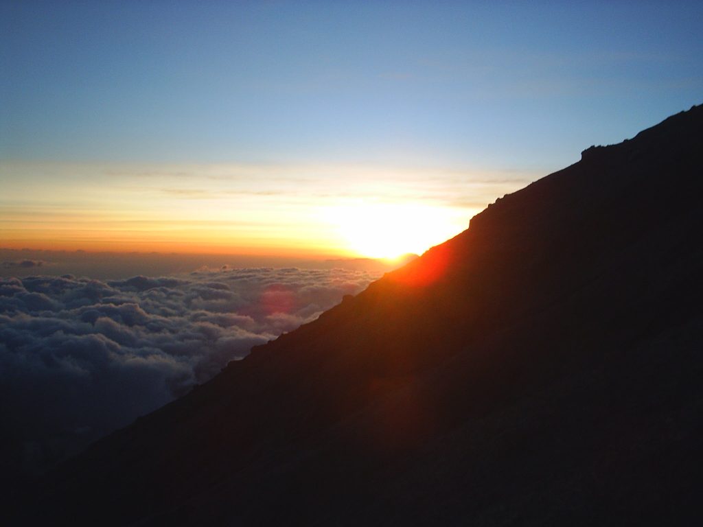 Spot Sunrise Gunung Rinjani