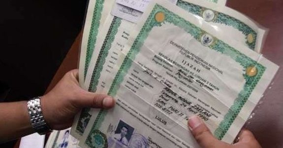 Contoh Ijazah Hilang Rusak